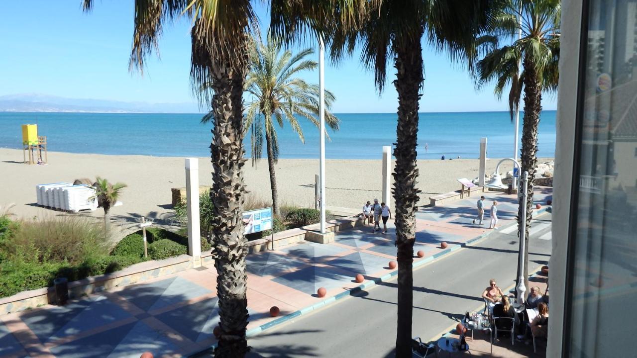 Benalmadena Beachfront Puerto Marina Sunrise المظهر الخارجي الصورة